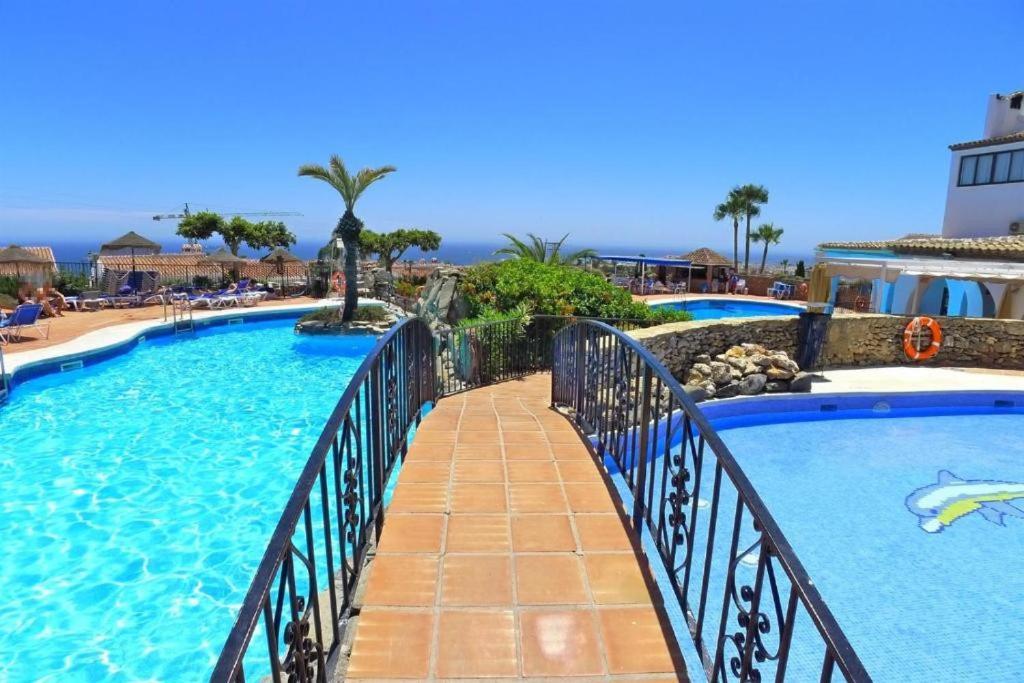 Apartamento Capistrano Village Nerja Bagian luar foto