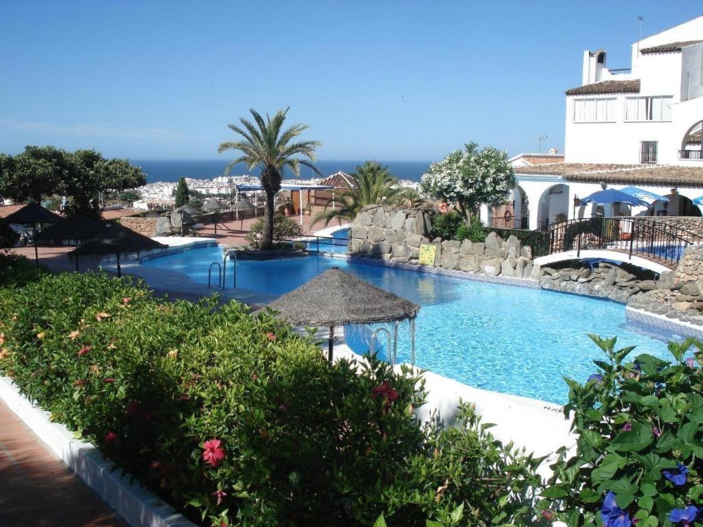 Apartamento Capistrano Village Nerja Bagian luar foto