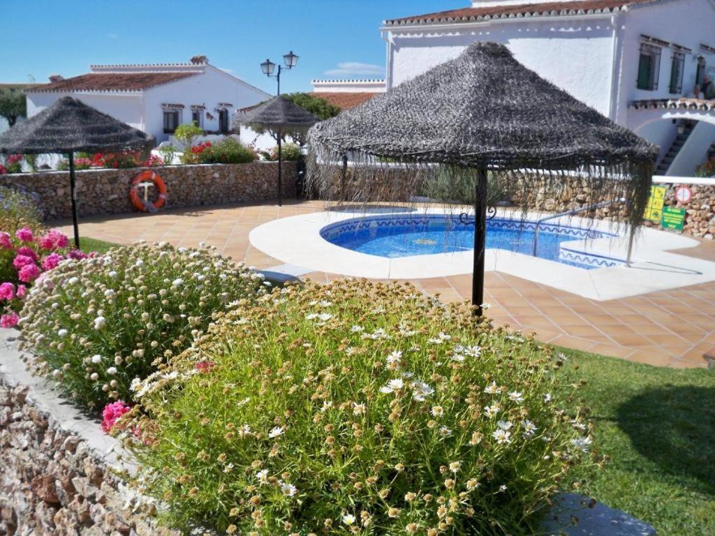 Apartamento Capistrano Village Nerja Bagian luar foto